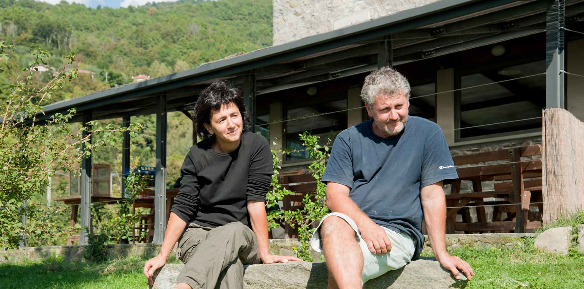 Photo of the farmhouse owners, Stefano and Gaia